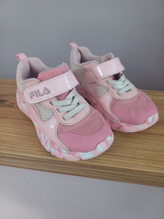 Buty sportowe fila rozm. 25