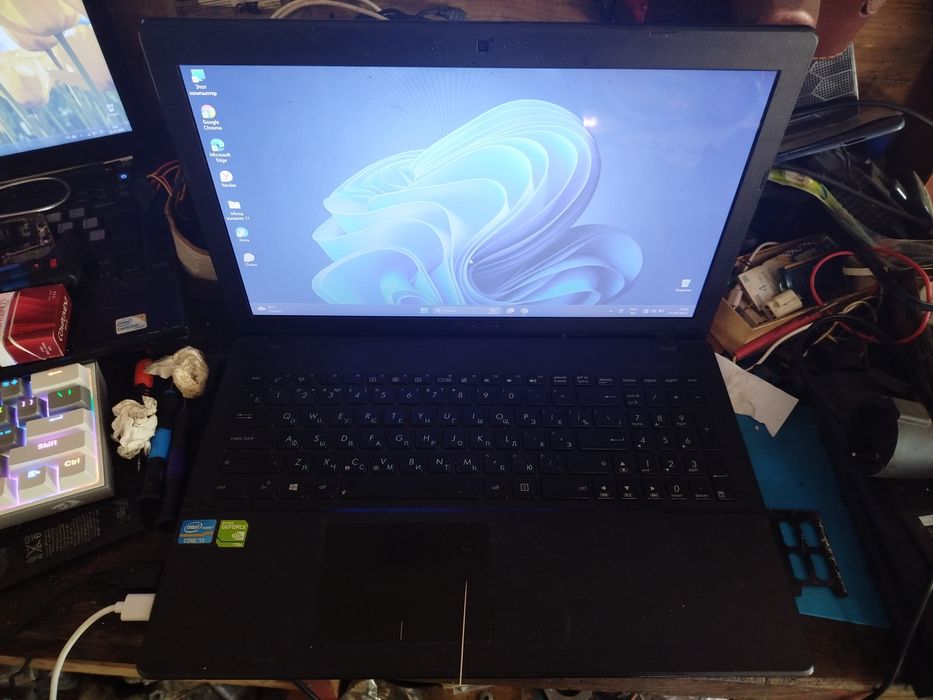 Ігровий ноут Asus x550cl, дивіця фото