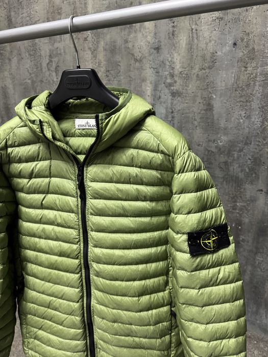 Микропуховик Stone Island Loom Woven Chambers R-Nylon Down-TC