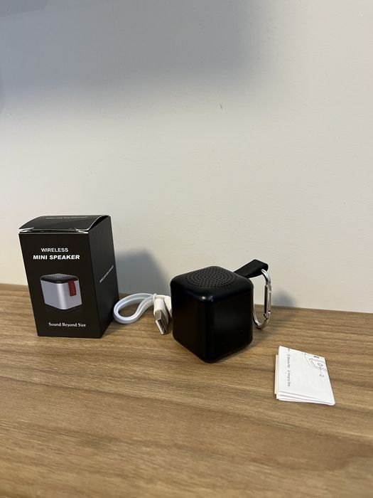 Портативна колонка Bluetooth