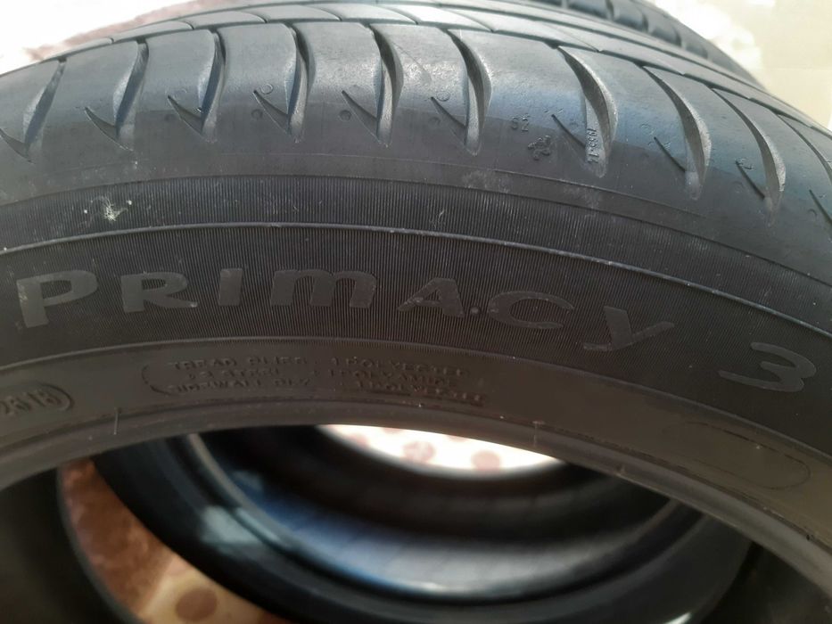 2 Pneus Michelin Primacy 3 - 225/50 R18 - Muito Piso 50€