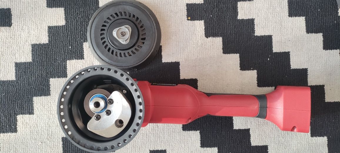 Polerka DA (dual action) Meec Tools 18v, 125mm