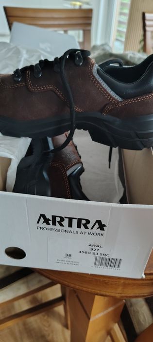 Sprzedam buty ochronne Artra