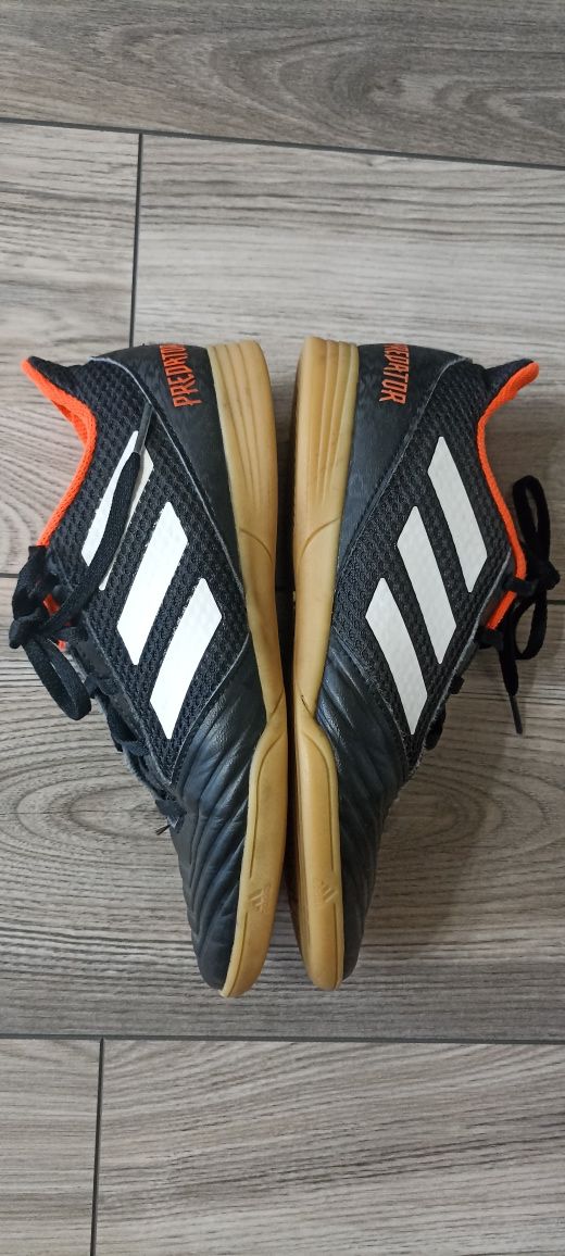 Halówki Adidas Predator buty chłopięce do piłki nożnej rozmiar 37 1/3