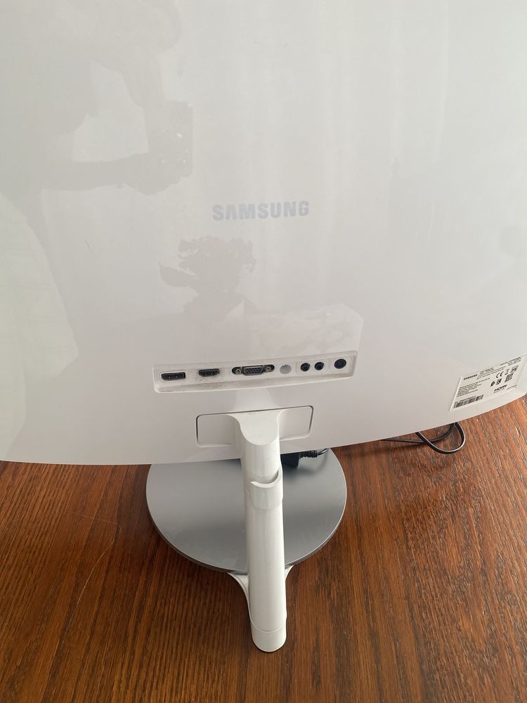 Monitor samsung CF591