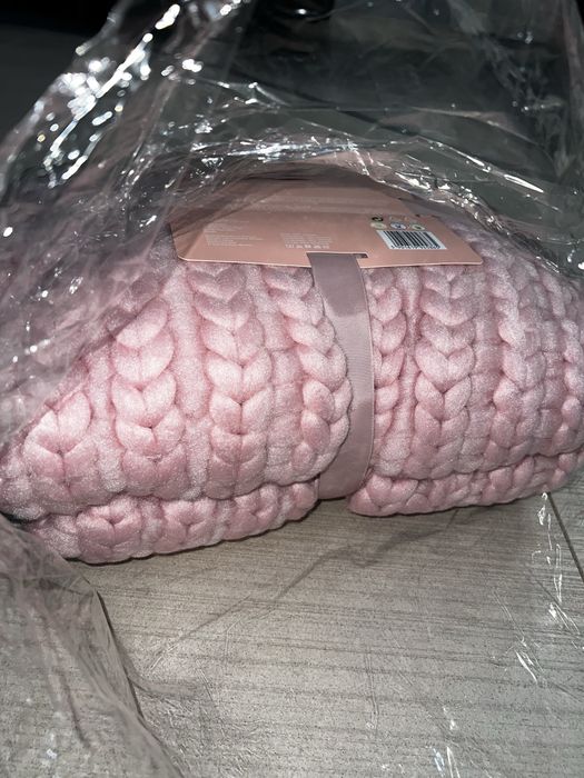 Viral Koc o grubym splocie 120x150 cm pudrowy róż