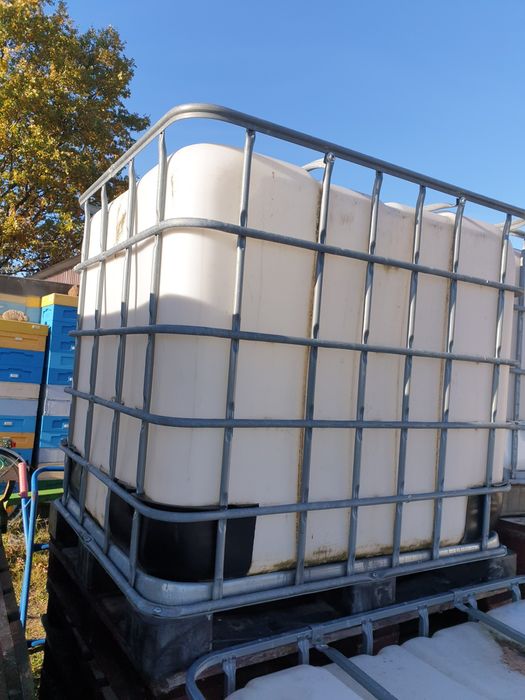 zbiornik 1000L mauser  na deszczówkę