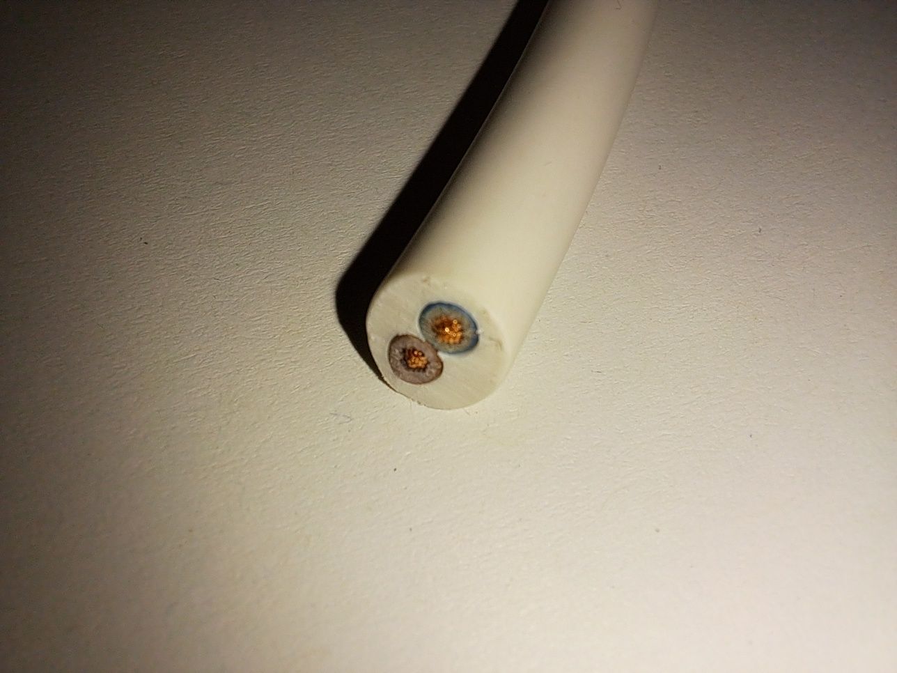 Kabel z wtyczką 2x1,5mm