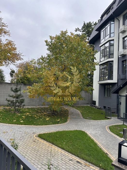 Продаж великої студії, м. Сирець