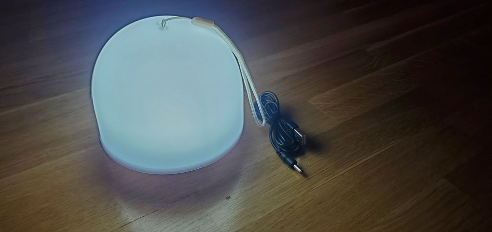 Лампа, нічник на акумуляторі