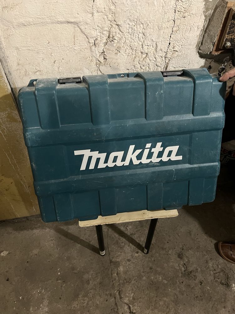 Młotowiertarka Makita DHR400