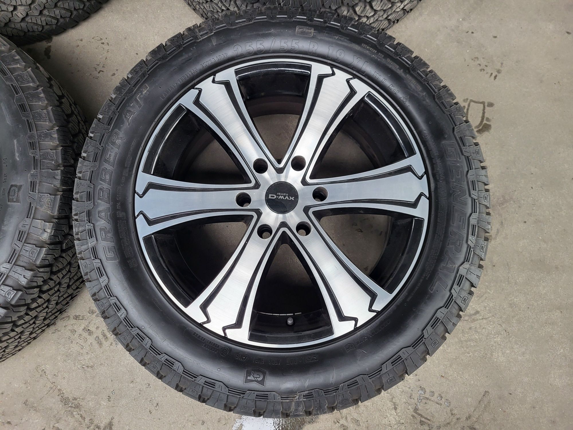 Felgi Koła 19" 6x135 8J ET20 Isuzu D-Max Ford F150