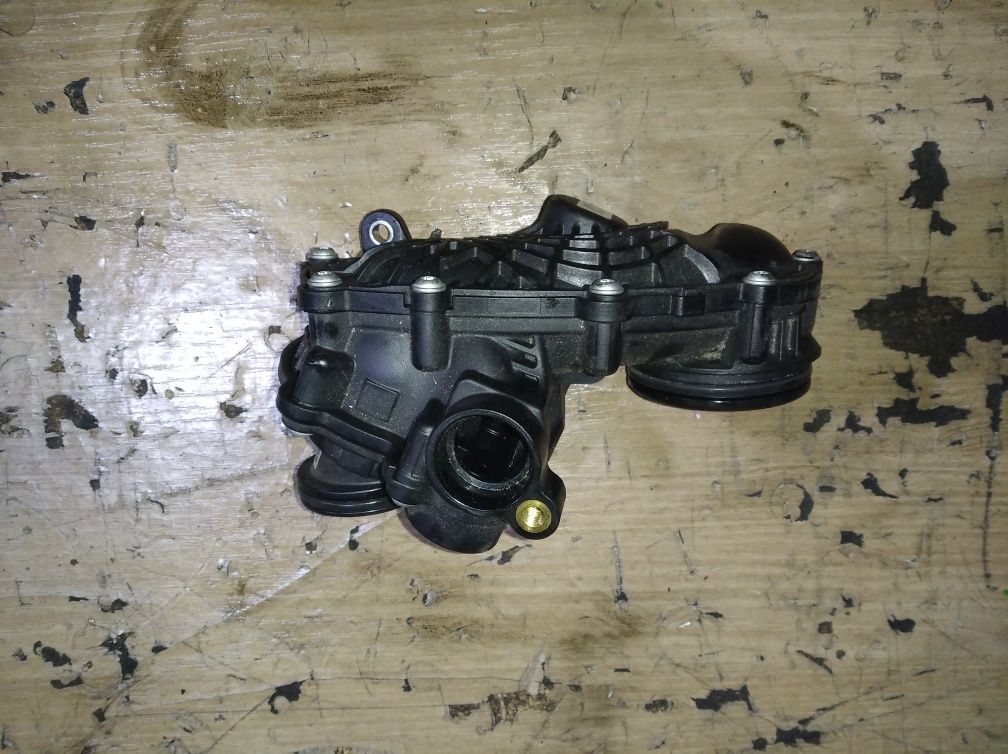 Audi A6 A7 C8  3.0 TDI. DEW. Regulator termostat