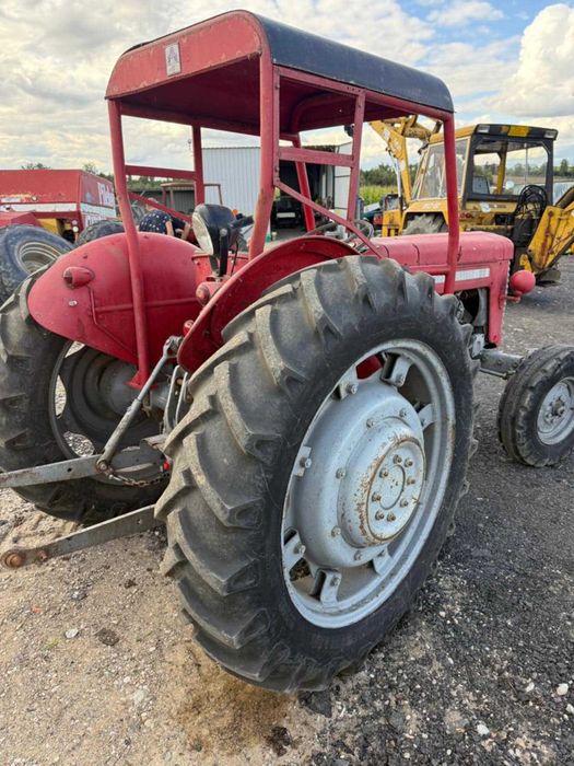 Massey -Ferguson 65