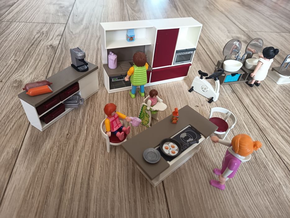 Duży domek Playmobil + dodatkowe wyposażenie