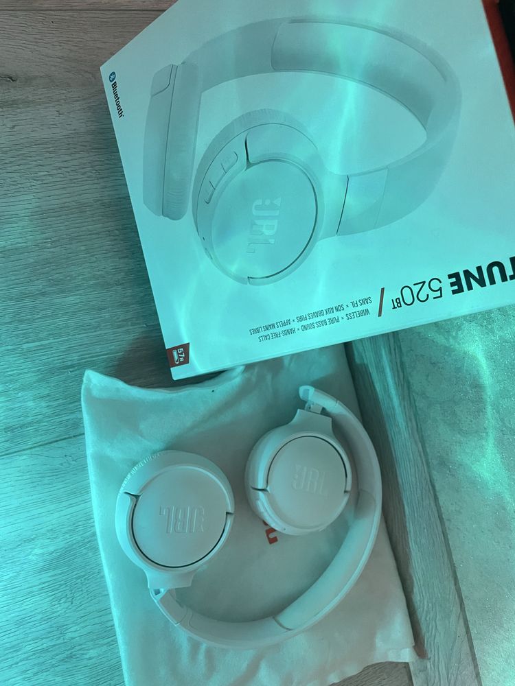 JBL TUNE 520BT White