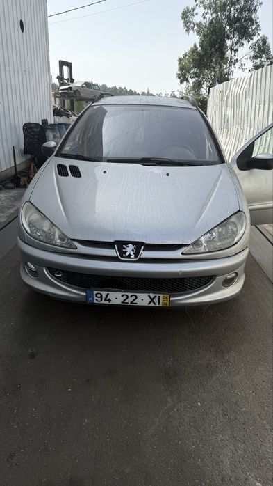 Peugeot 206 SW 1.4 gasolina viatura pra venda de peças