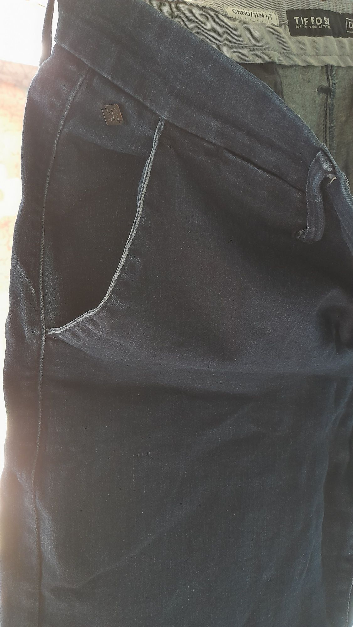 Calças jeans Tiffossi tamanho 40 / 43 cintura +  oferta T-Shirt -  Bom