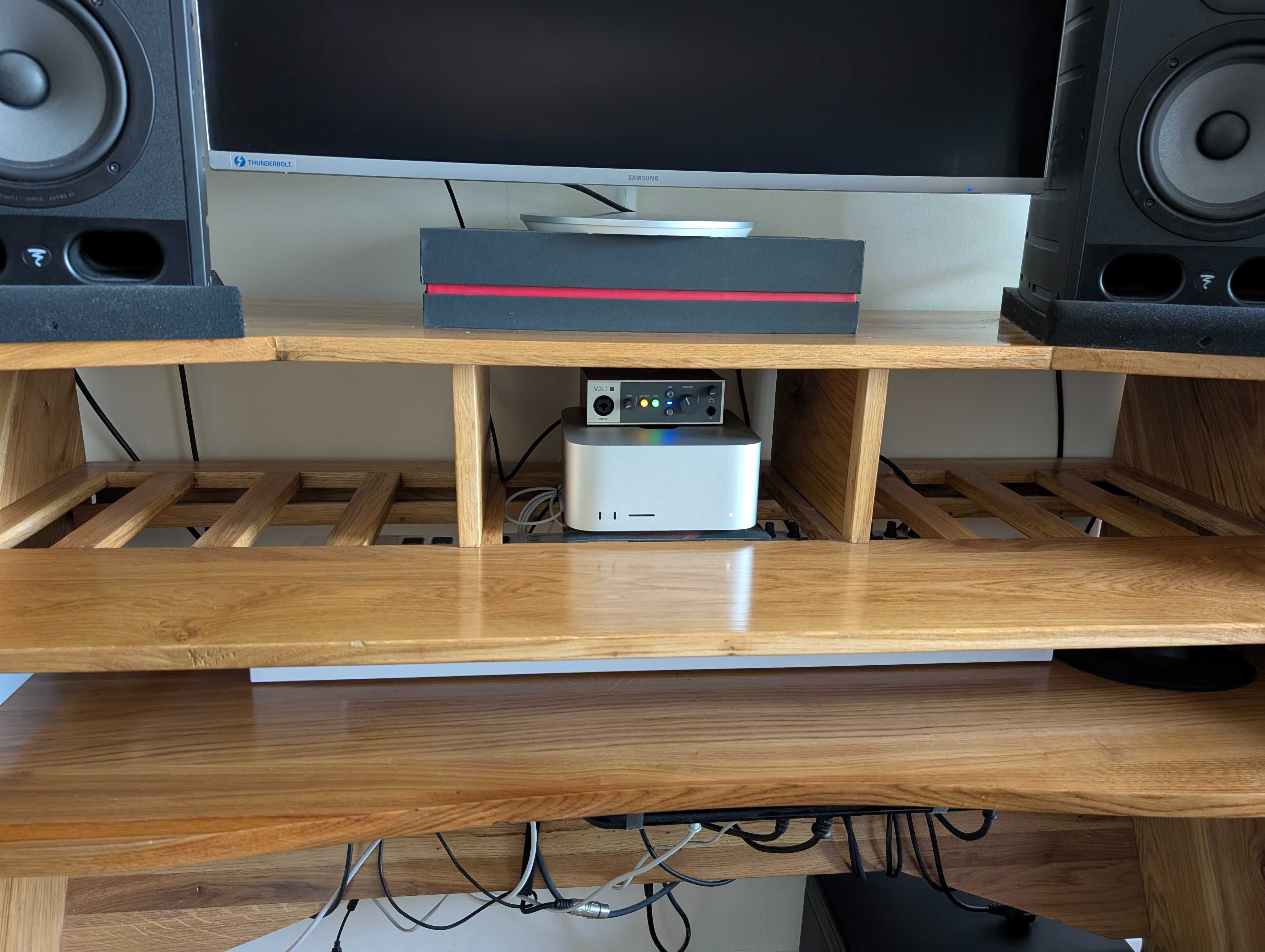 Biurko studyjne z litego dębu – solidne, na zamówienie, 2x 4U