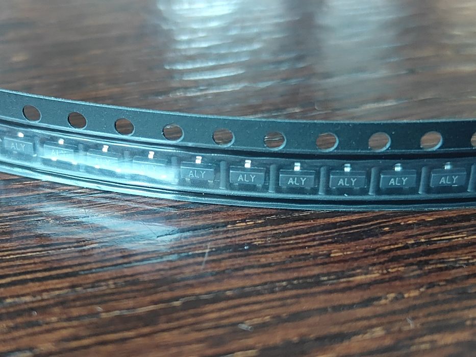 Tranzystor smd ALY KTC3875  2SC3875