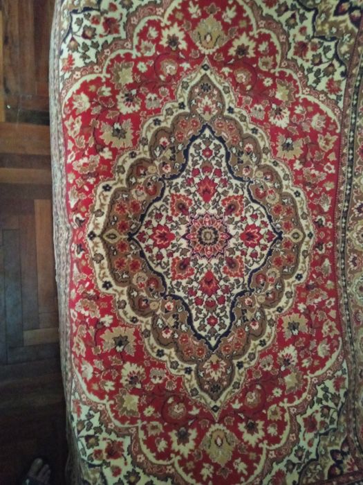 Продам ковёр 2,25*1,50