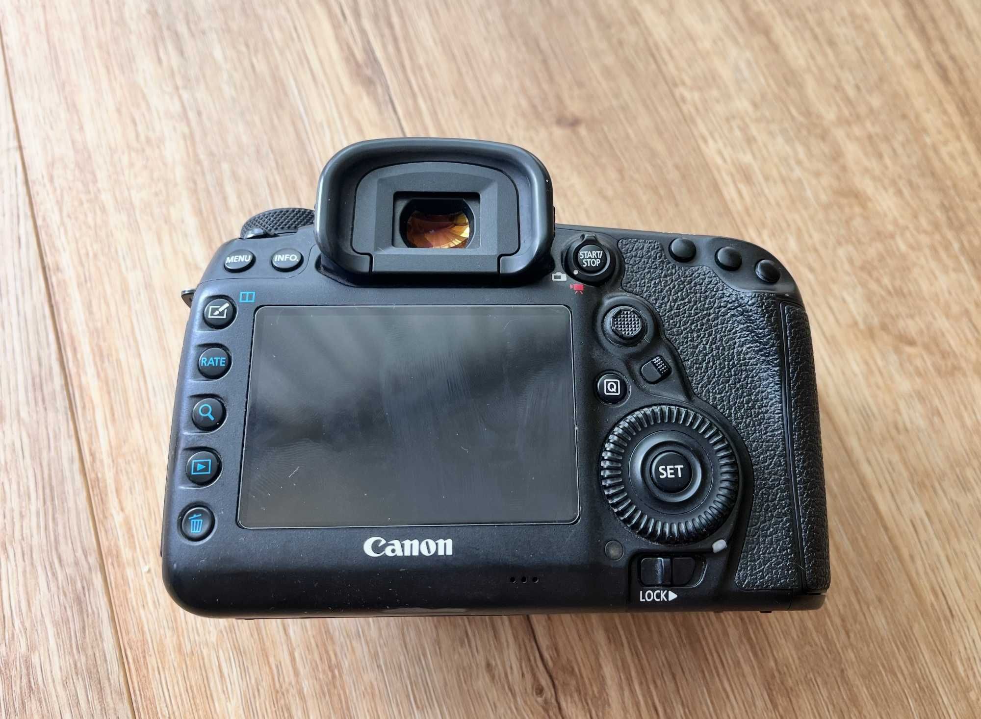 Lustrzanka Canon EOS 5D Mark IV mark 4 przebieg 212 tys.