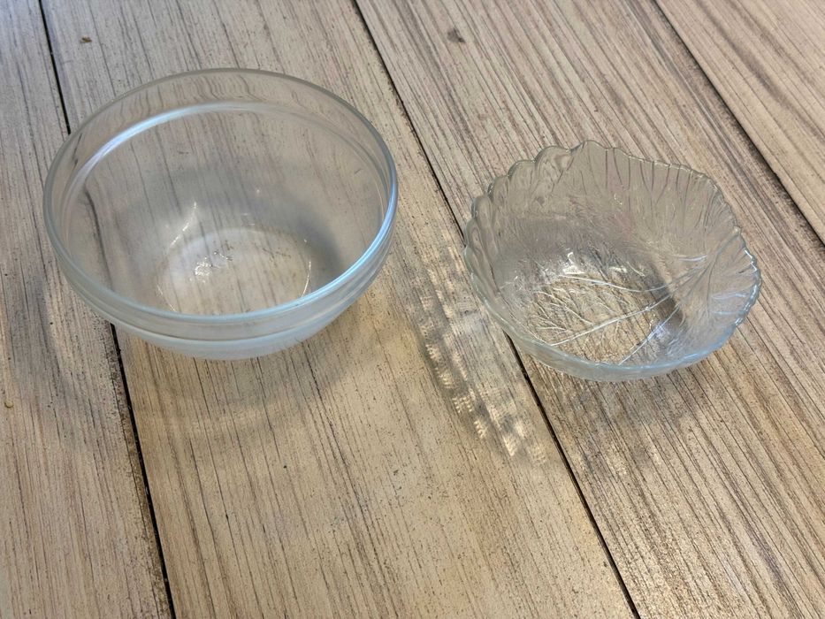 Conjunto de tigelas e vidro