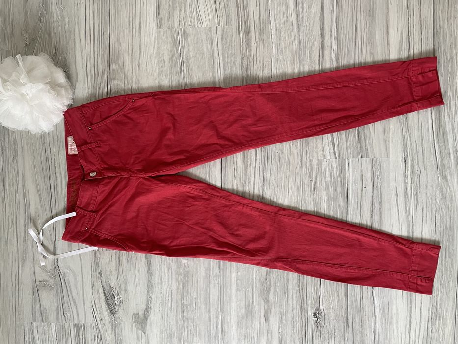 damskie czerwone spodnie jeasnowe Chino&Friends Met / dżinsy skinny