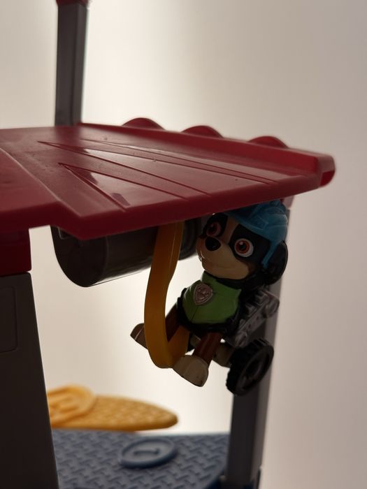 BAZA PSI PATROL  z windą Dino Rescue + figurka Rex i pojazd