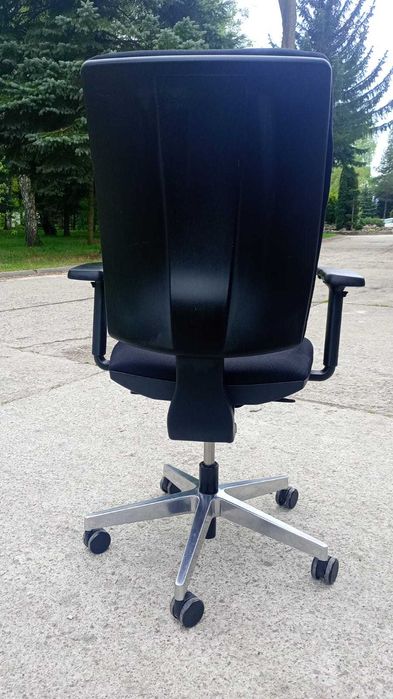 Fotel biurowy RIM czarny fotele krzesła biurowe obrotowe do biur domu