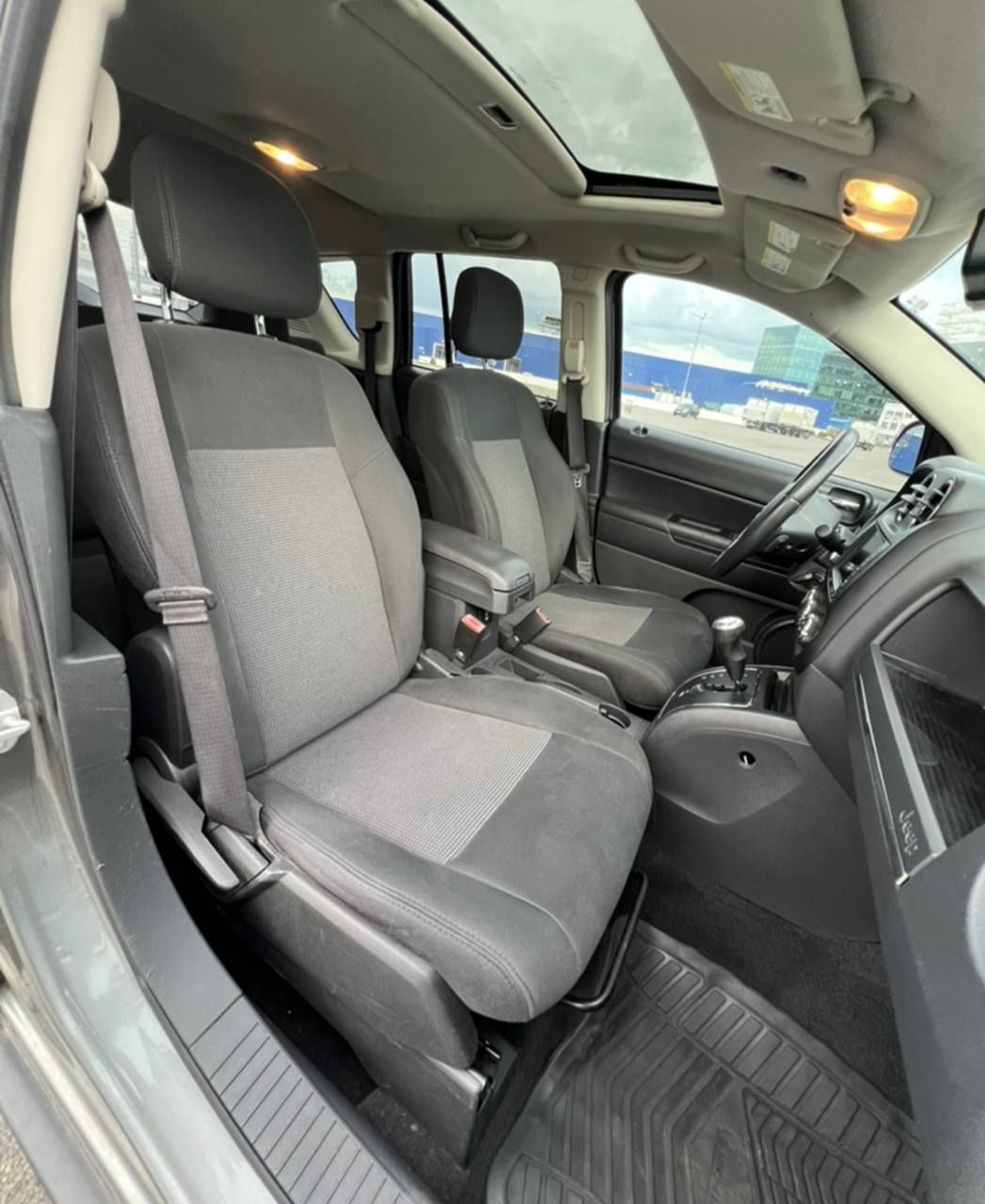 Jeep compass 2012