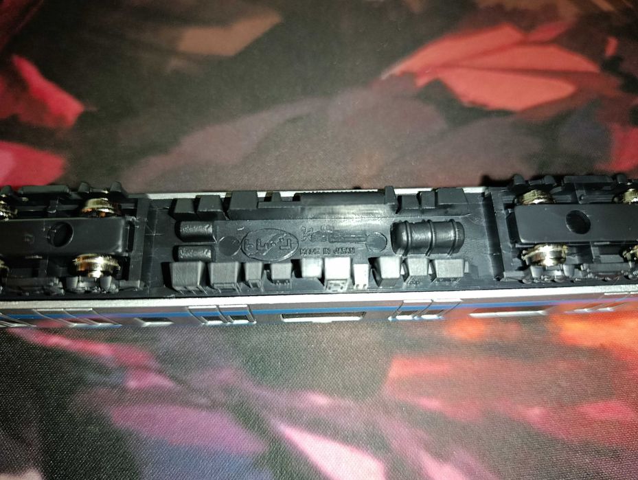 Металева модель вагона метро JR East E233-1000 (виготовлена в Японії)