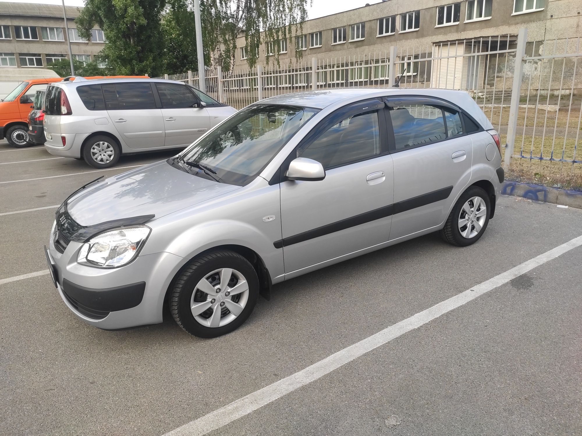 Продам KIA RIO 2009 року 1.4