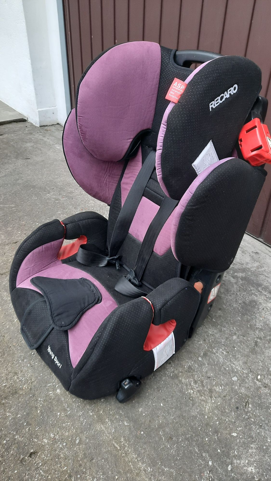 Fotelik samochodowy Recaro Young Sport