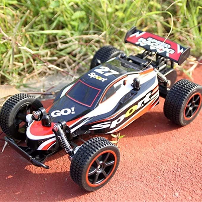 Samochód zdalnie sterowany Rc 2.4 GHz Mad Runner