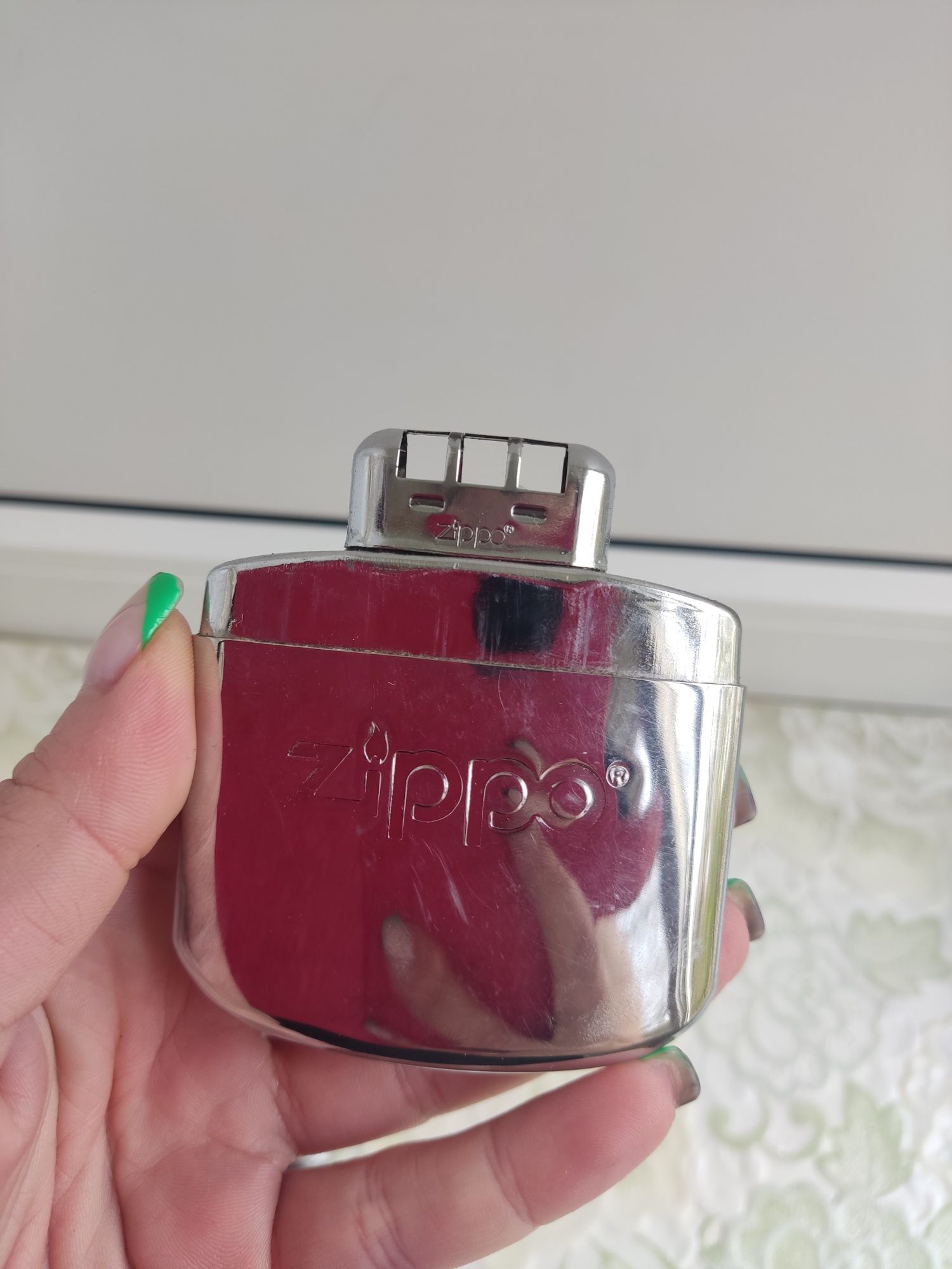 Продам грелку для рук Zippo