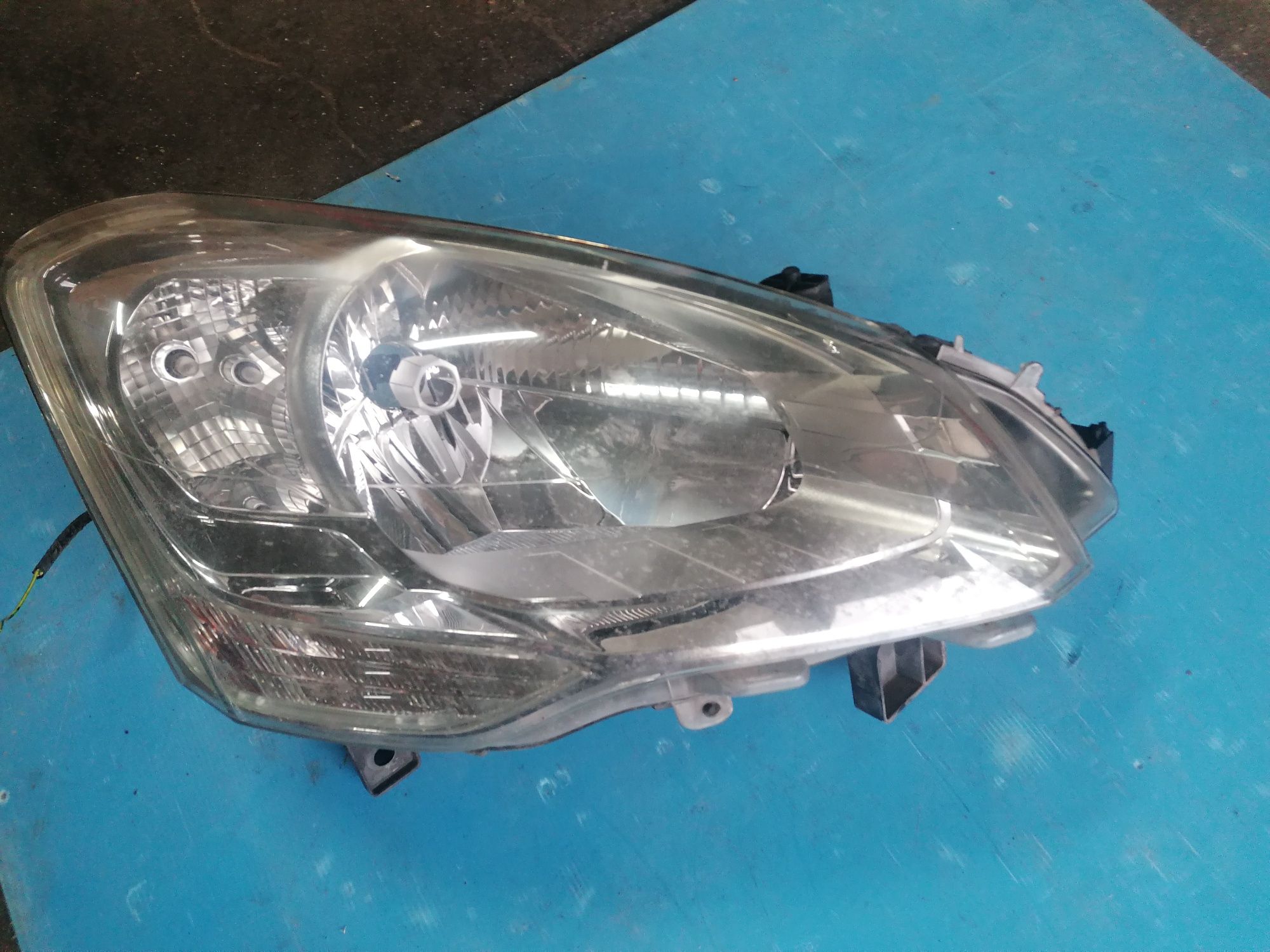 Farol ou óptica Citroën berlingo