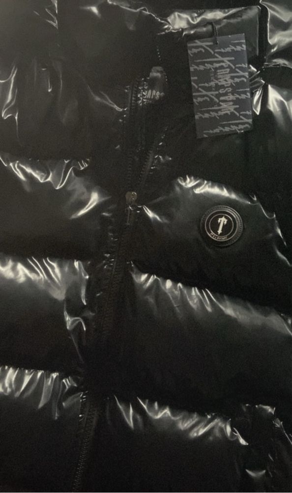 trapstar shiny puffer