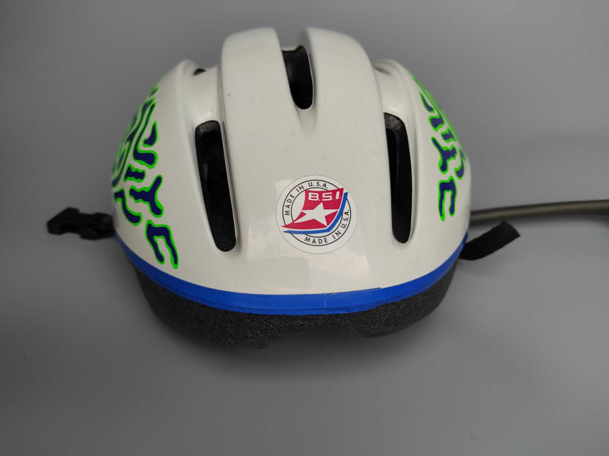 Шлем защитный Blazer USA, размер 55-56см, велосипедный.