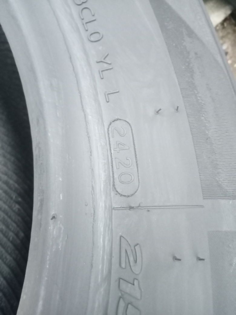 2x Opony Używane 215/70R15C Zimowe Laufen