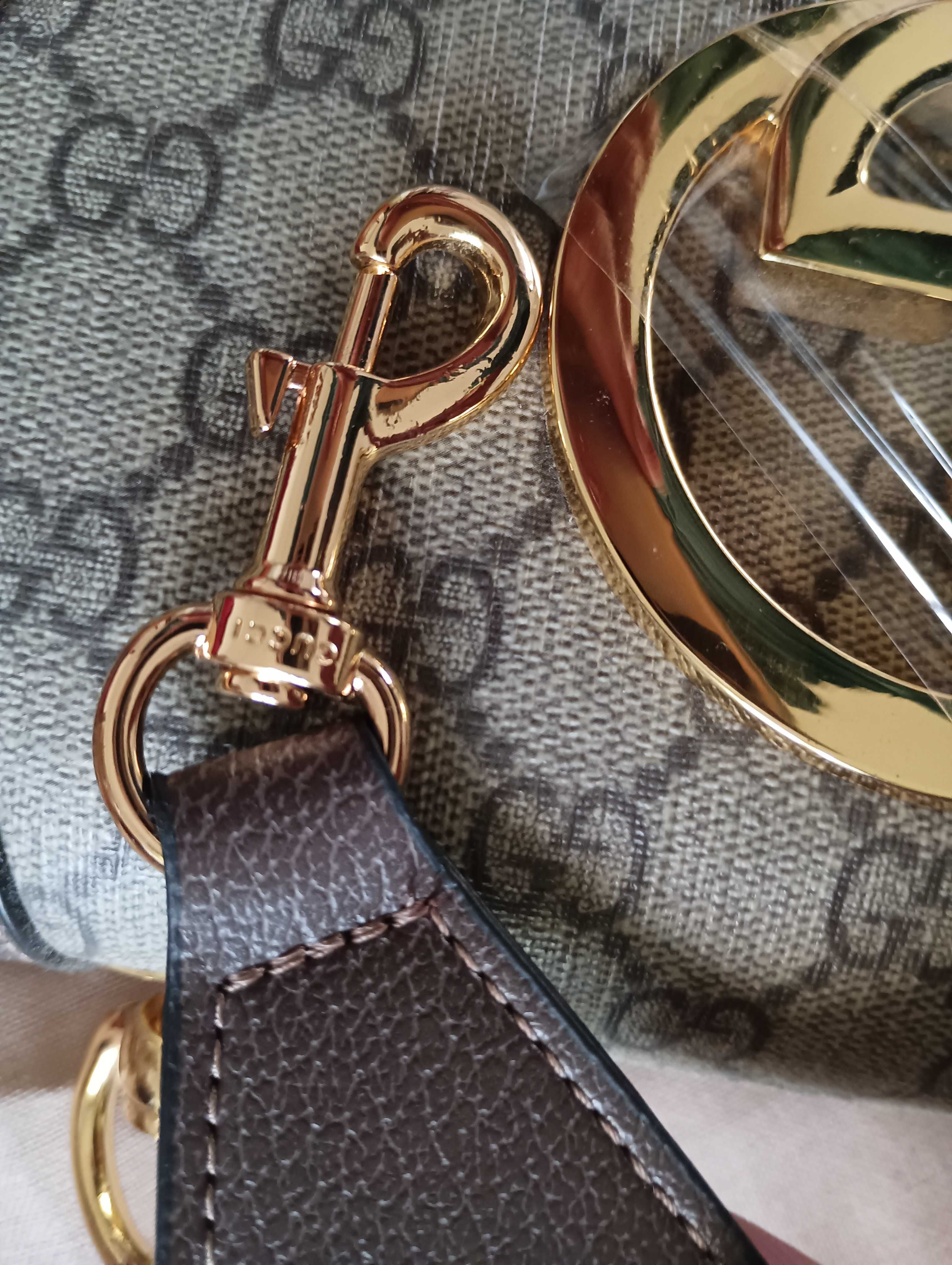 Mala Gucci ( ótima imitação)