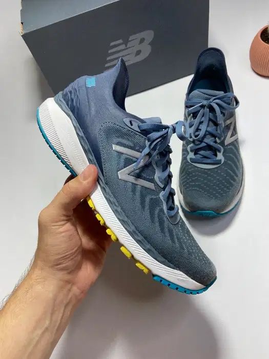 Кроссовки женские New Balance