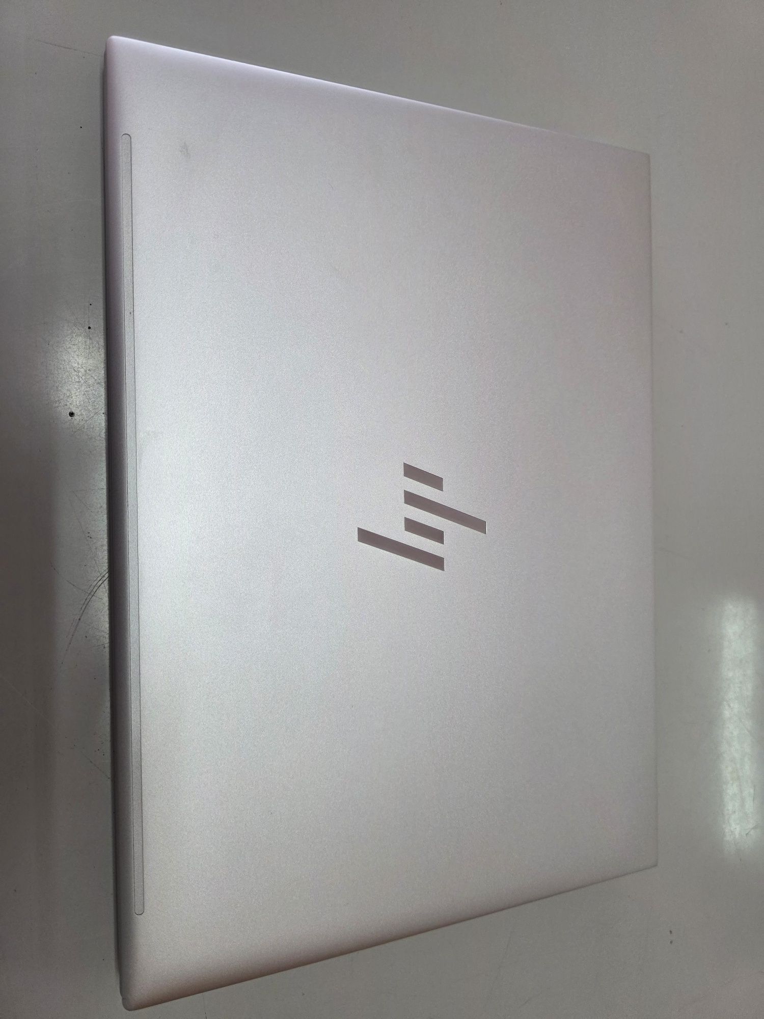 Hp Elitebook 840 G11 i7 1Tb 16Gb RAM