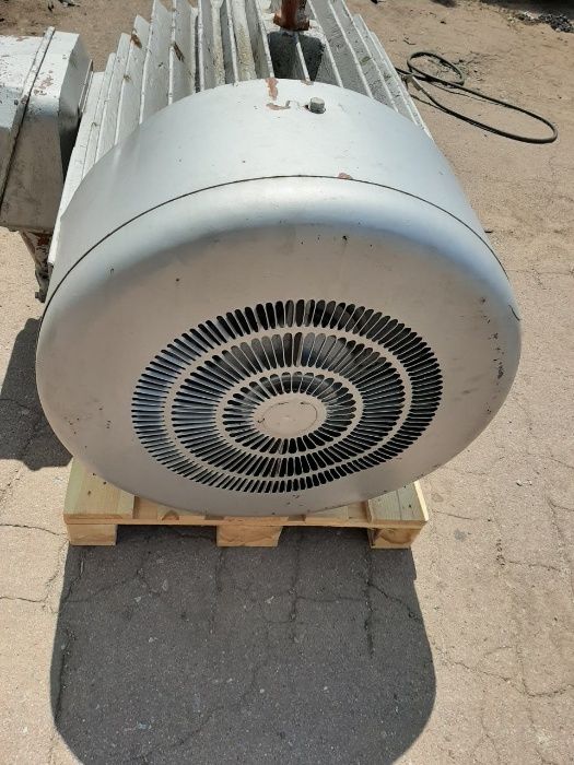 Электродвигатель АО 102 -12-8-6-4 У2 В работе не был