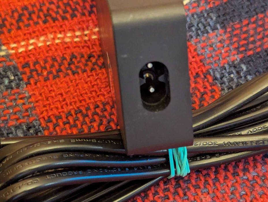 Блок живлення для планшетів Microsoft (model 1625) 12В, 2.58 А