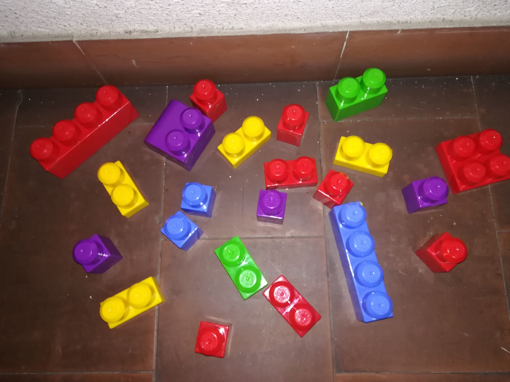 Peças de lego para criança