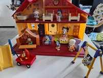 Sprzedam domek Bluey plus akcesoria