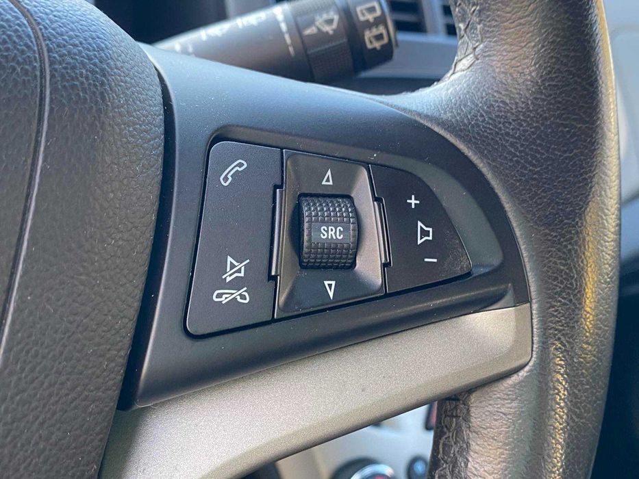 Chevrolet Aveo 2012 року 1.2/бензин