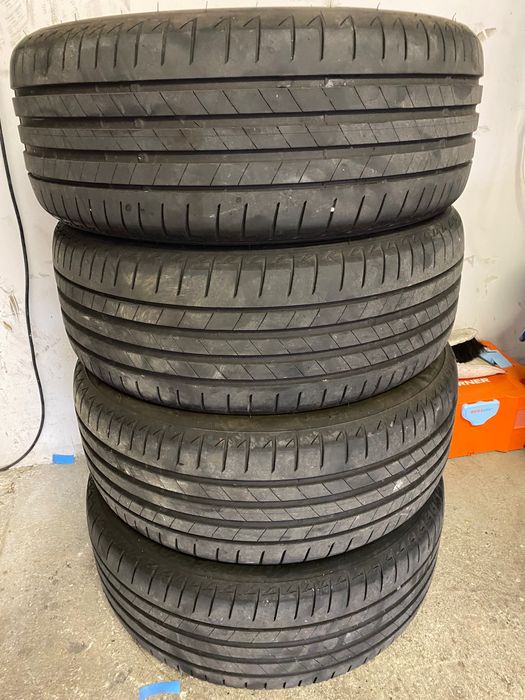 Pneus Bridgestone 225/45/18