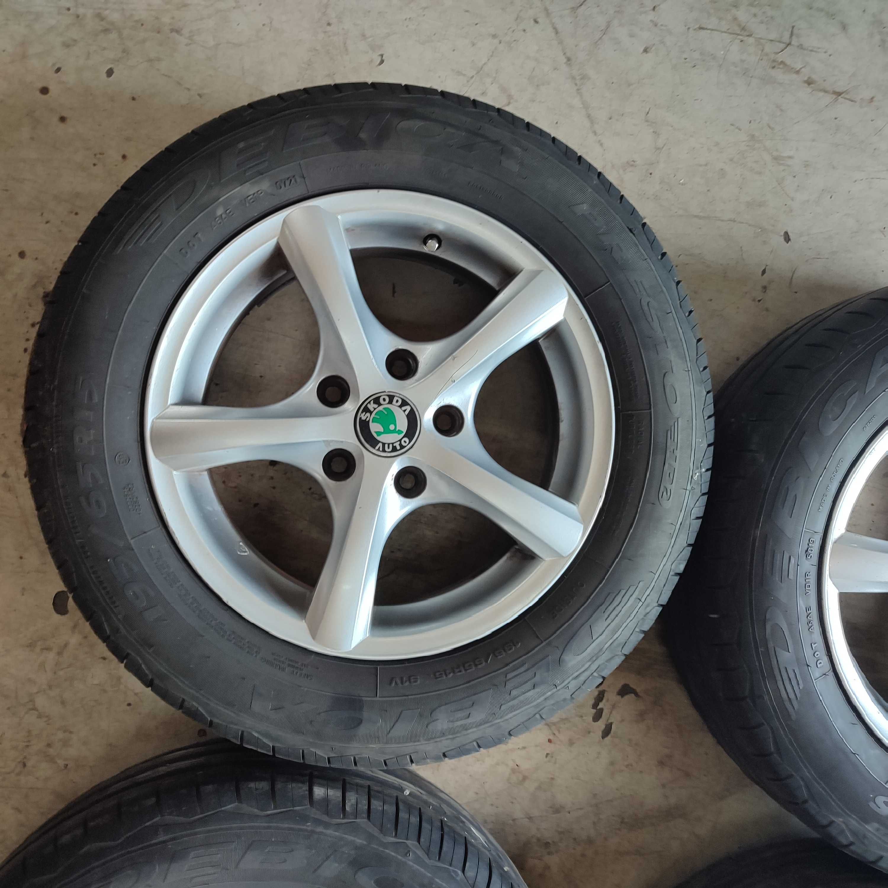 Koła felgi z oponami 6j 5x112 r15 VAG 195/65R15 57,1
